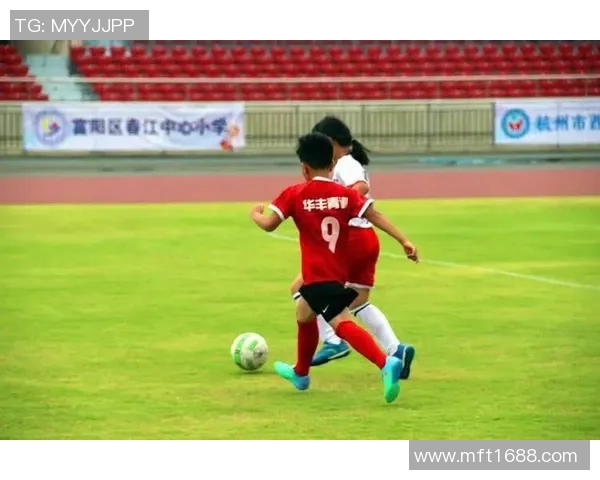 足球明星舟山女婿视频揭秘他的生活与职业背后的故事